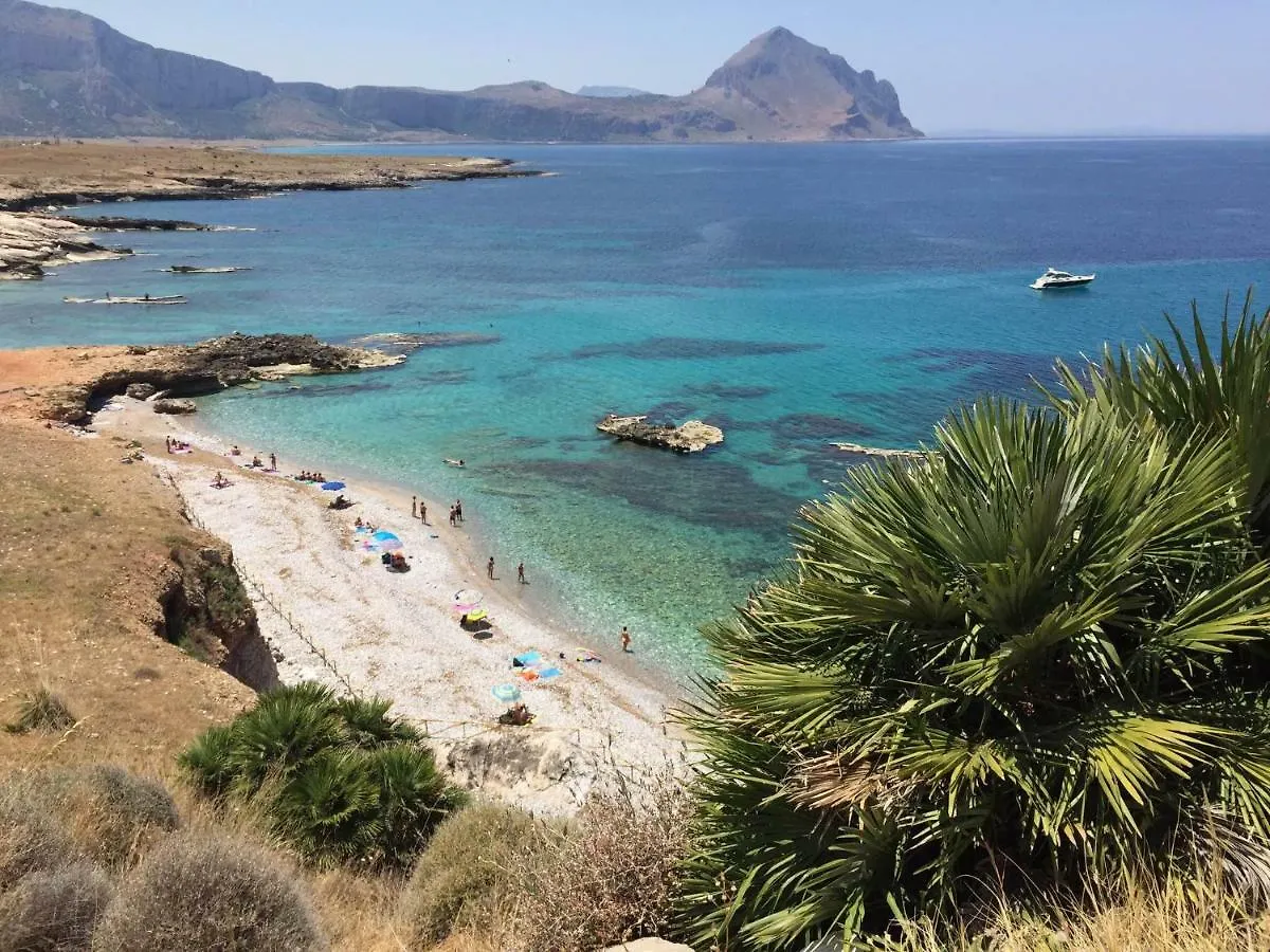 Room 86 San Vito Lo Capo